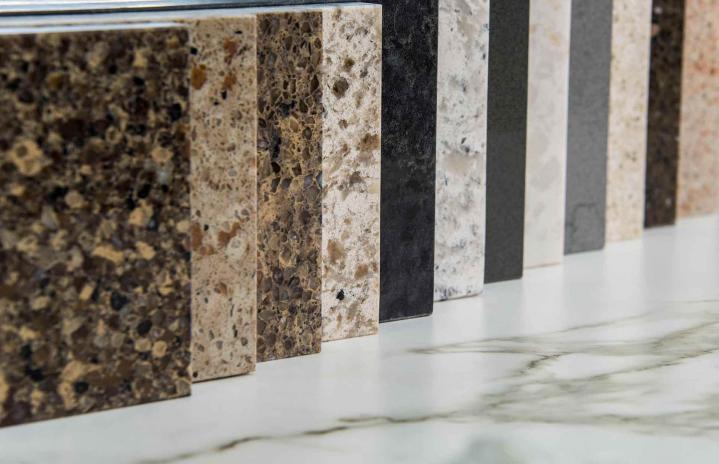 Des comptoirs faits de retailles de granite et de quartz de Gatineau
